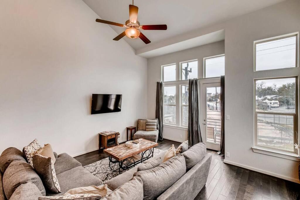 Fam Friendly 5 Bed Home Blocks To Pearl/Riverwalk! 圣安东尼奥 外观 照片