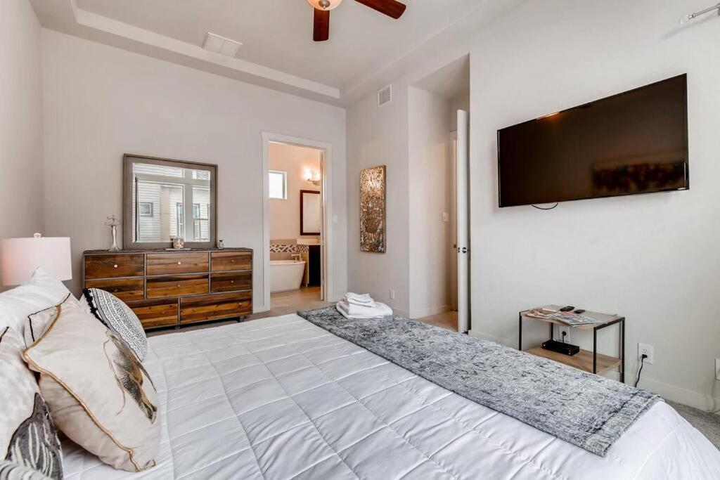 Fam Friendly 5 Bed Home Blocks To Pearl/Riverwalk! 圣安东尼奥 外观 照片
